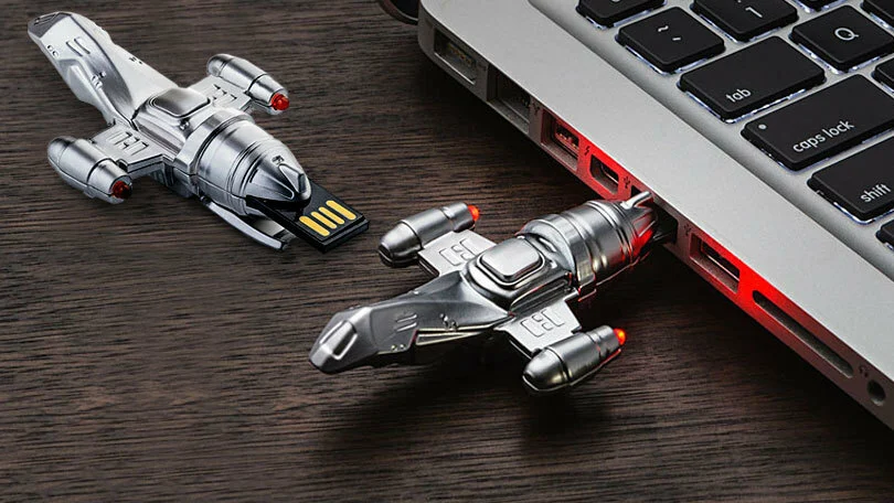 9+ Unique and Coolest USB Flash Drives for the Geek in your Life ...