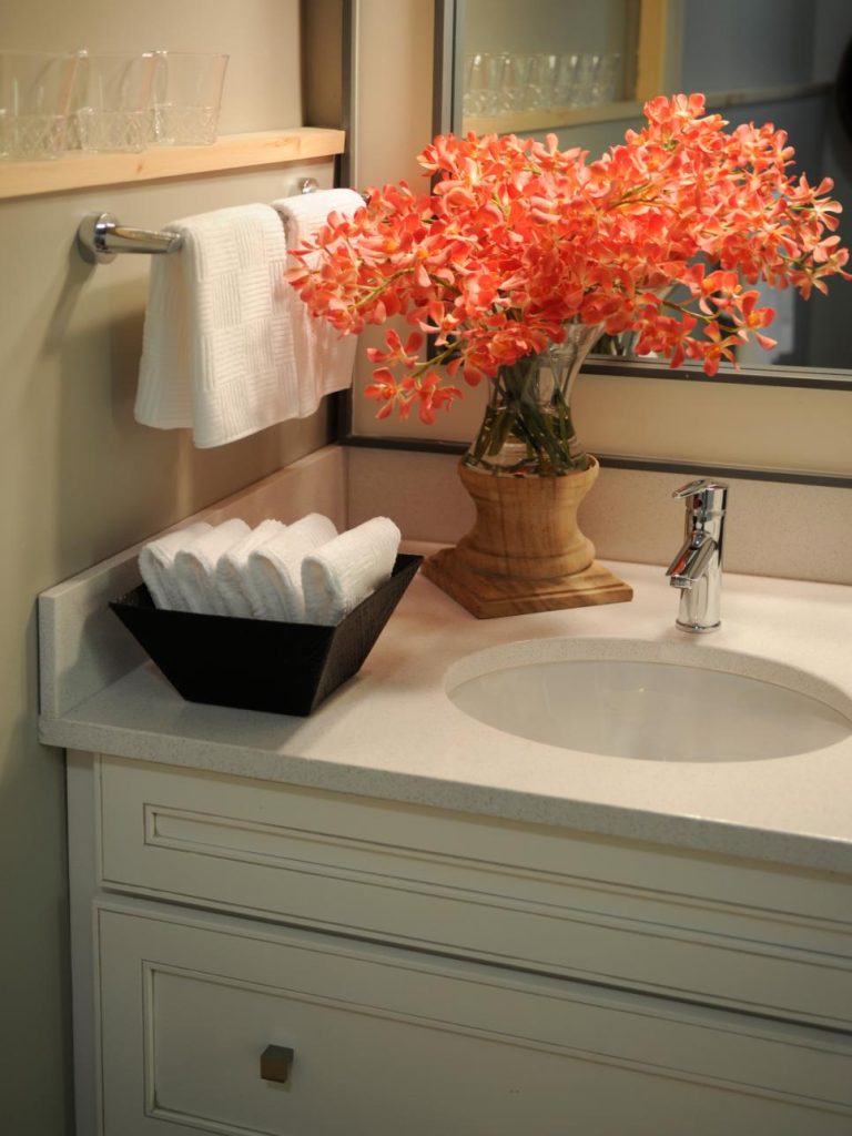 Embellish Guest Bathroom with Fresh Flowers