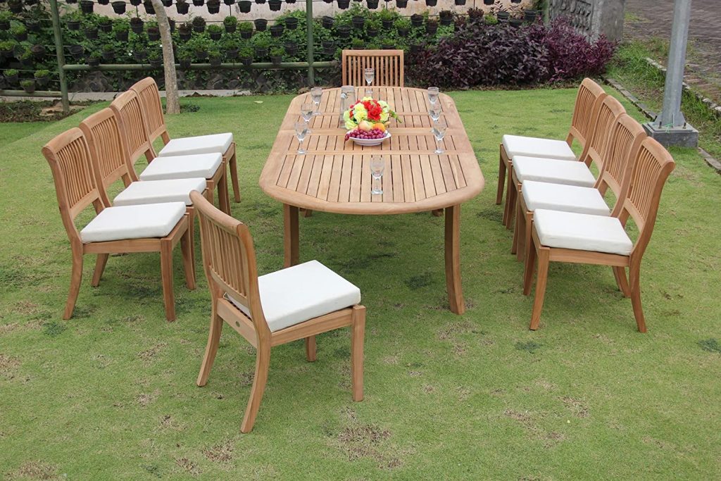 Luxurious Outdoor Dining with Armless Chairs