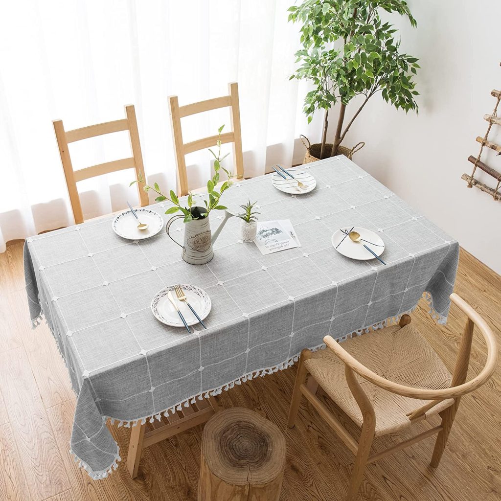 Table Runner and Table Cloth