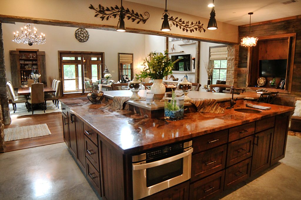 Farmhouse Kitchen Design with I-Shaped Concrete Stained Floor