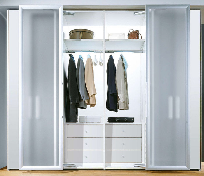 15 Types of Modern Closet Doors for Your Room's Aesthetics - Cubby Home ...