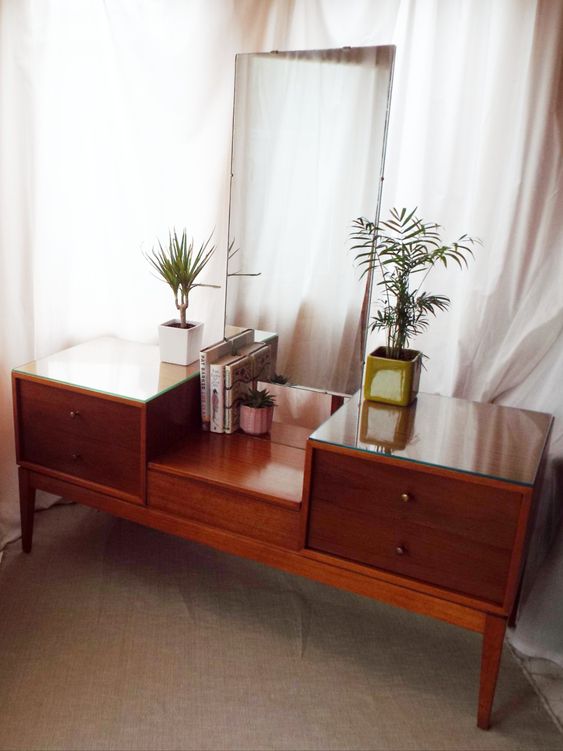 dresser vanity